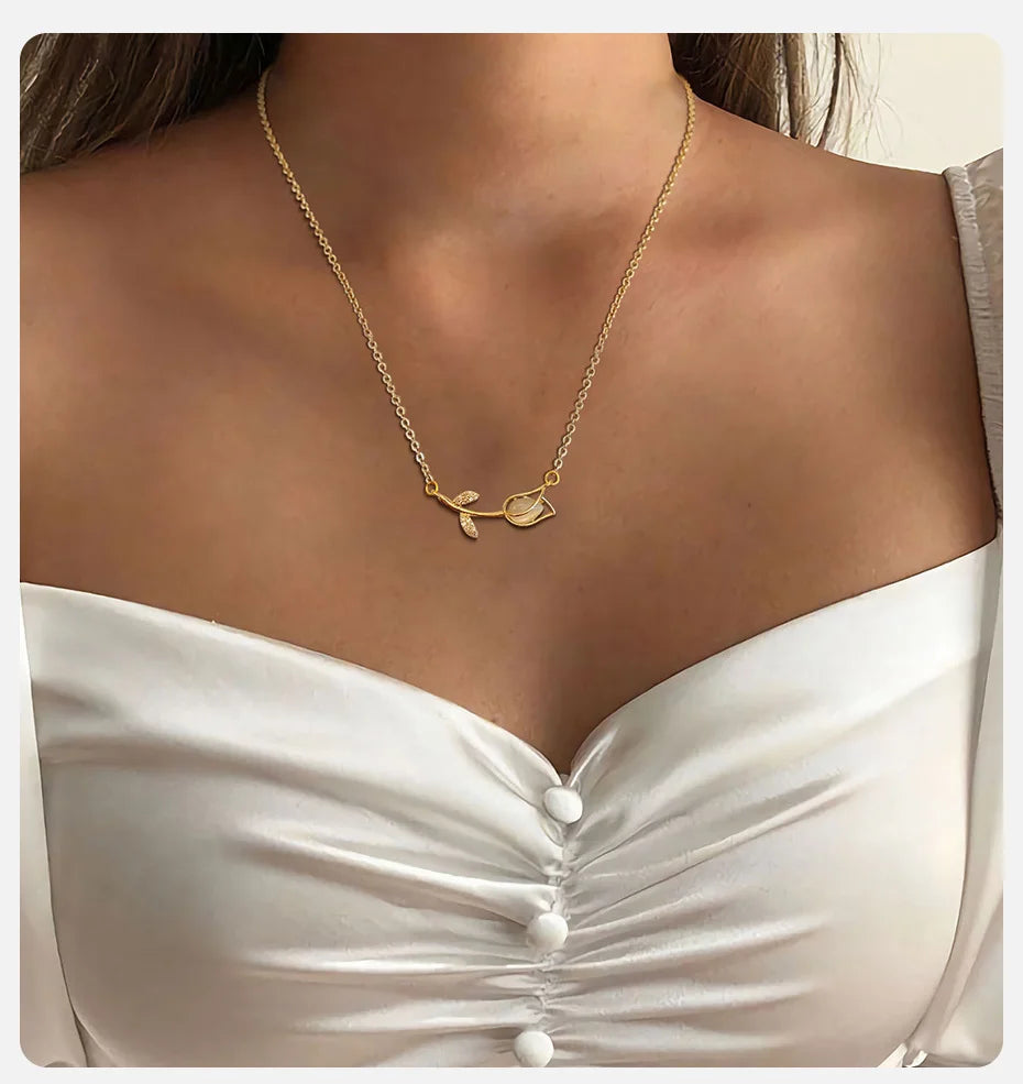 Tulip Necklace